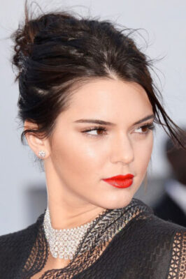 Kendall-Jenner Penteados mais comentados das celebridades no Cannes Film Festival