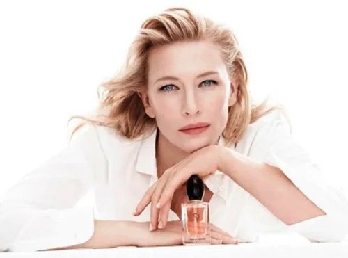 Cate Blanchett brilha como embaixadora do perfume Sì
