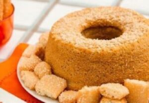 Bolo de bolacha champanhe