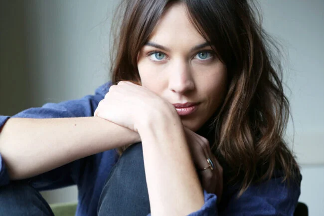 Alexa Chung Como ter um guarda-roupa perfeito