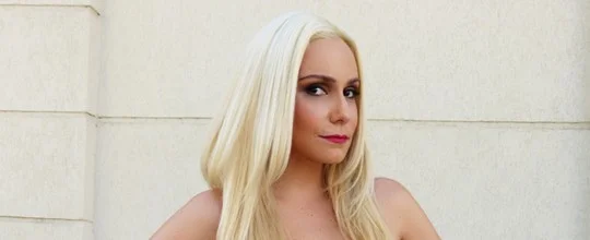 aline fanju totalmente demais