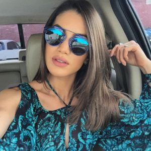 Os óculos da Camila Coelho