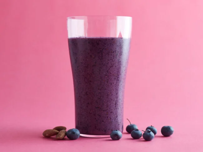 Smoothie de Mirtilo e Amêndoa