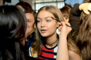 Tutorial de maquiagem do desfile Tommy Hilfiger
