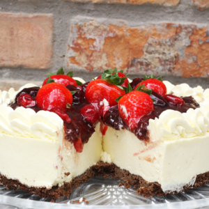Cheesecake de limão e frutas vermelhas