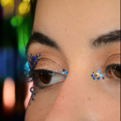 Dica de maquiagem com glitter para o Carnaval