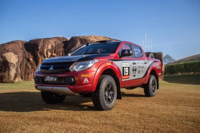 Mitsubishi tem carro Brasileiro em Rally 13 Mitsubishi