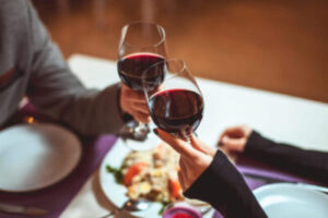 Escolha o vinho ideal parar declarar o seu amor