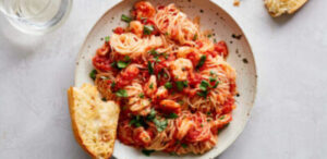 Camarão ao Molho de Tomate Arrabiata
