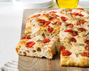 Focaccia com 7 ingredientes