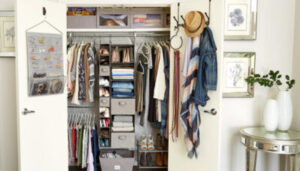 Como organizar e otimizar o guarda-roupa e closet