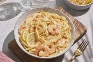 Macarrão com molho de camarão