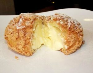 Choux Cream Dulce de Leche