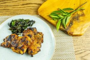 Receita de Frango com Ora Pro Nobis