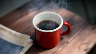 5 benefícios de como a xícara de café matinal melhora sua saúde