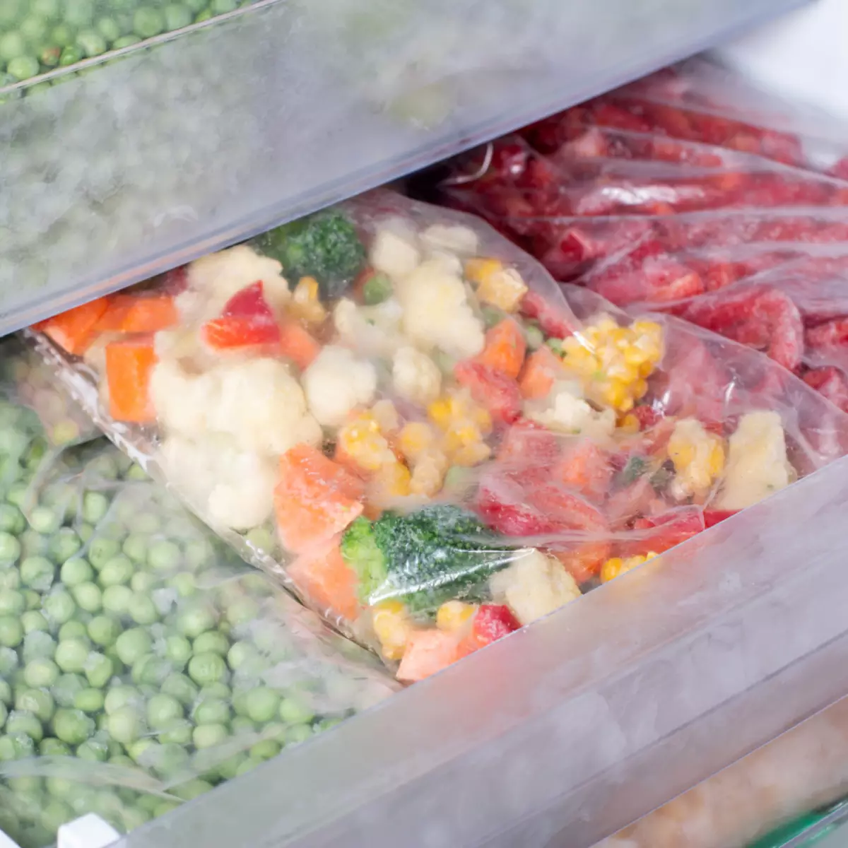 Você pode comer alimentos congelados vencidos? A verdade que ninguém te contou!